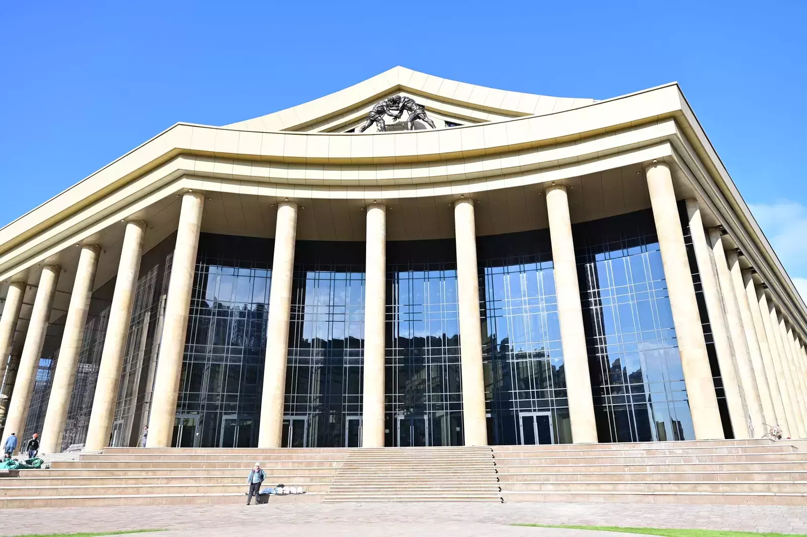 Знаменитые спортсмены объяснили в чем уникальность Дворца борьбы в столице Башкирии