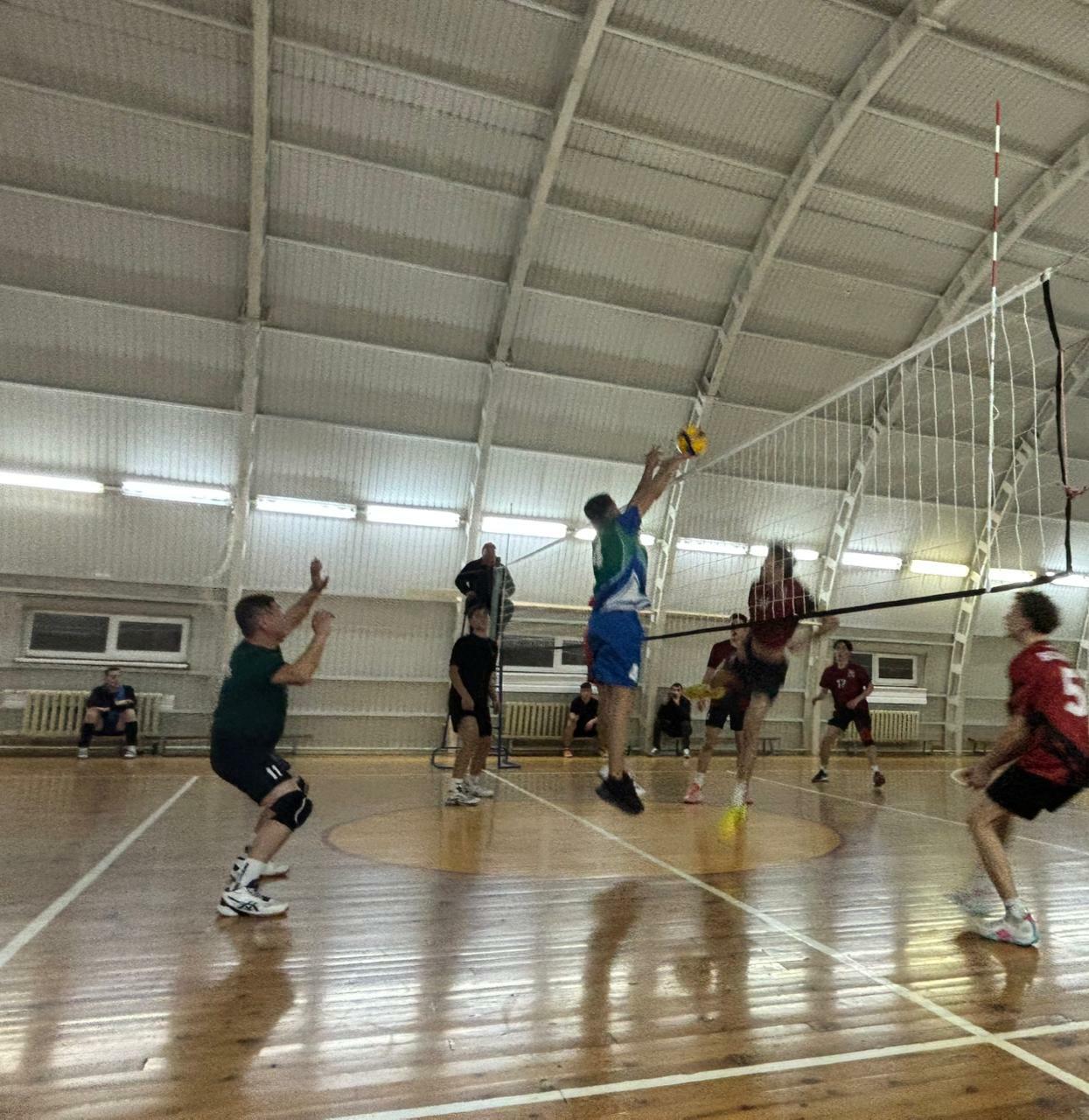 Турнир по волейболу провели  в Юлдыбаево