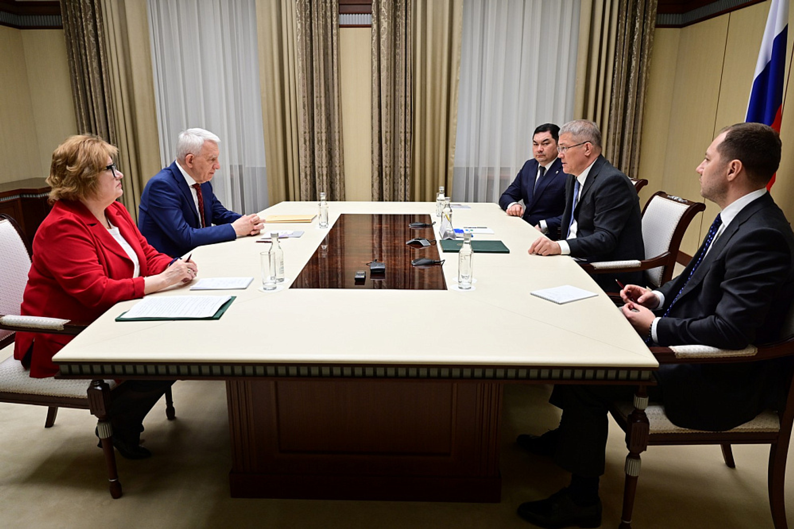 Встреча с генеральным директором Национального медицинского центра