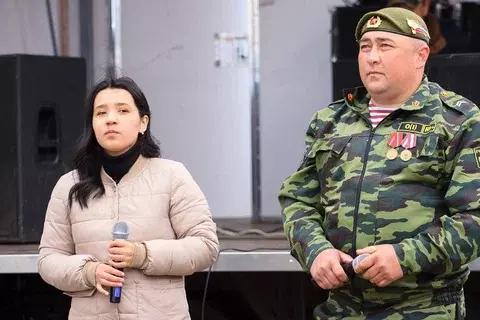 В Юлдыбаево торжественно открыли стелу "Воину-пограничнику и его другу"