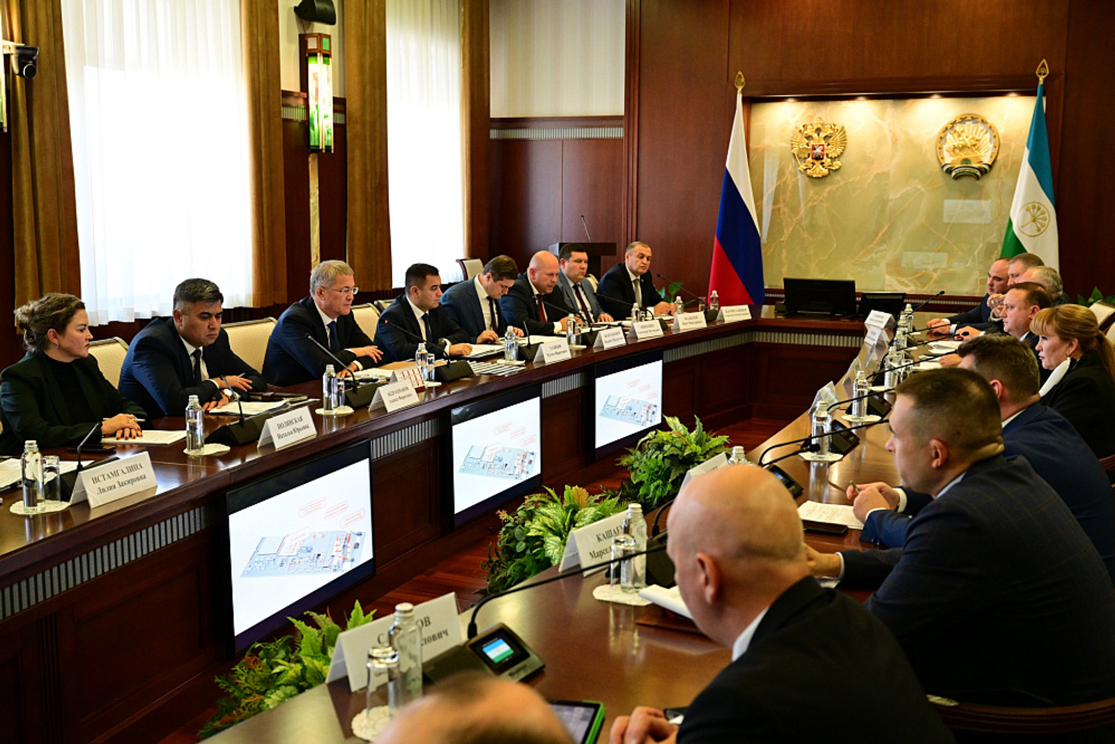 На «Инвестчасе» одобрили новые проекты в промышленности и сельском хозяйстве