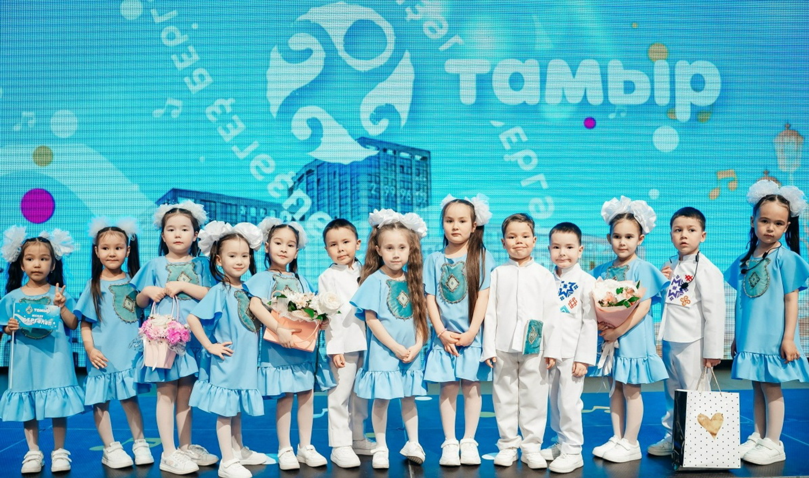 В Уфе концерт «Тамыра» посвятили единству народов России и дружной семье