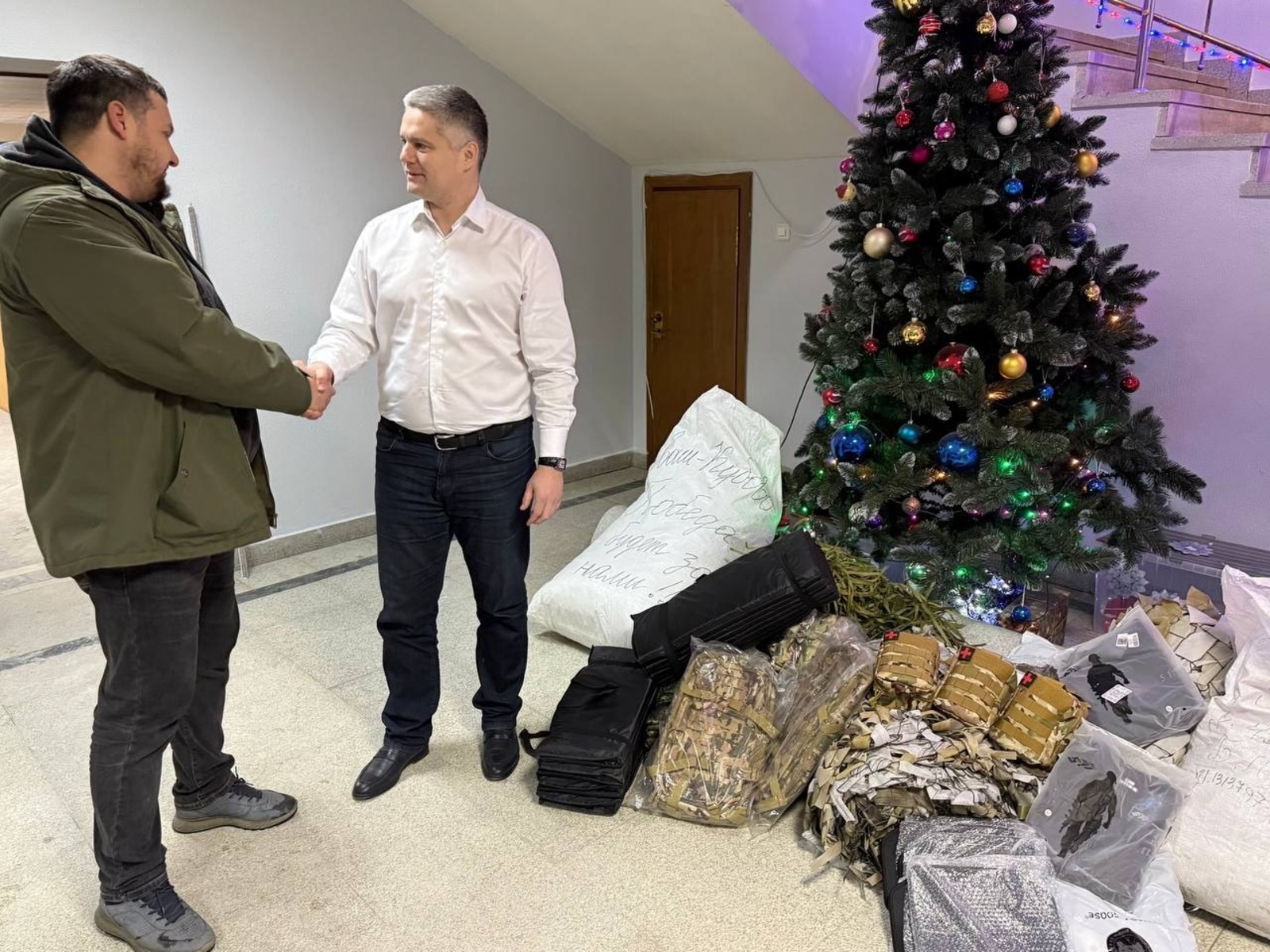 Предприниматель из Уфы передал на СВО плиты для бронежилетов