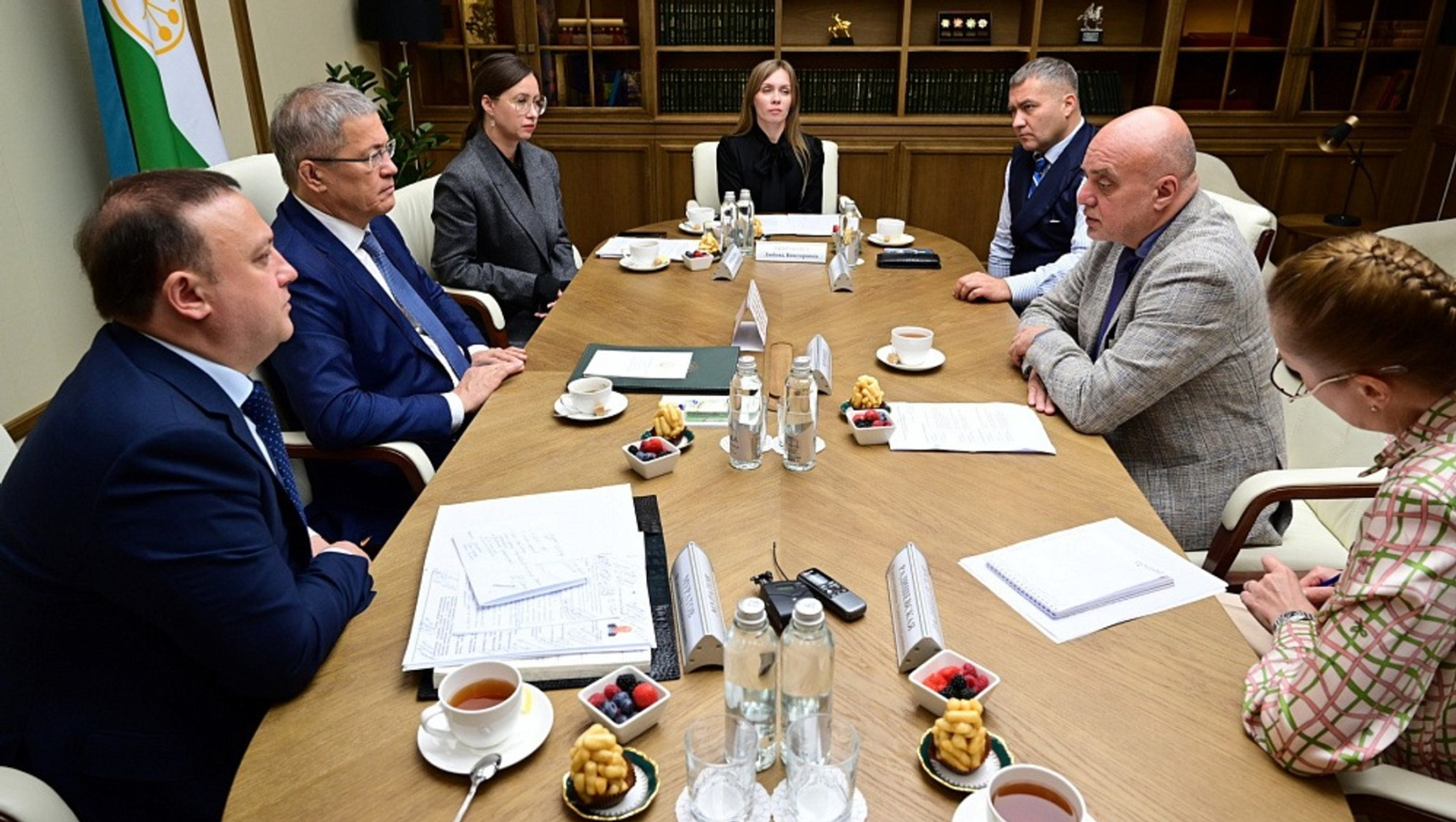 Радий Хабиров встретился с гендиректором Белорусской авиалинии