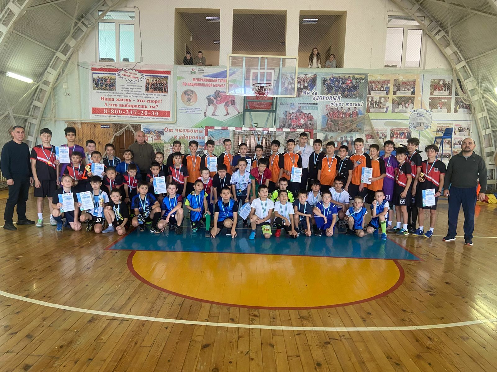 Большой турнир по мини-футболу провели в Зилаире