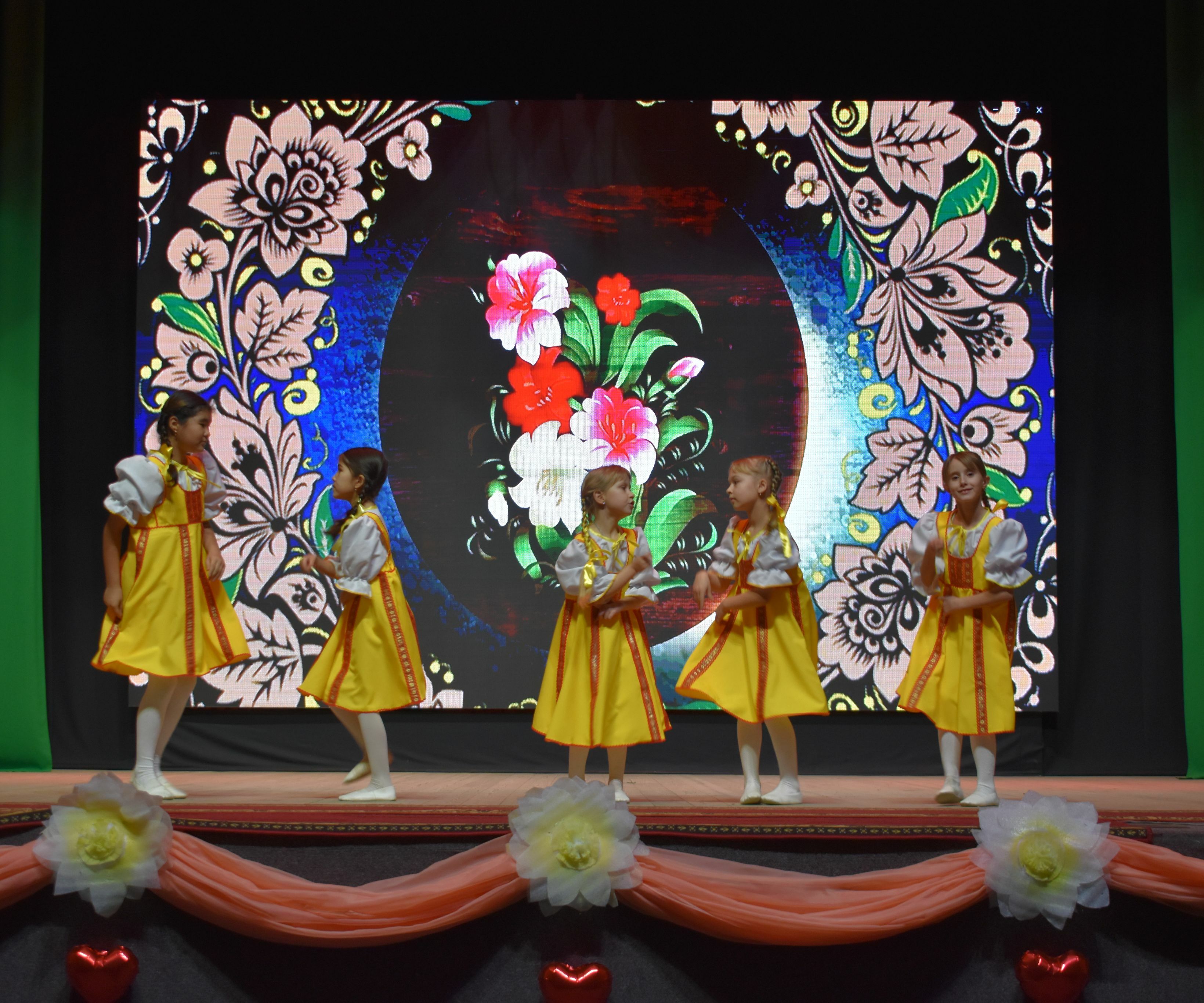 В Зилаире провели концерт ко Дню матери