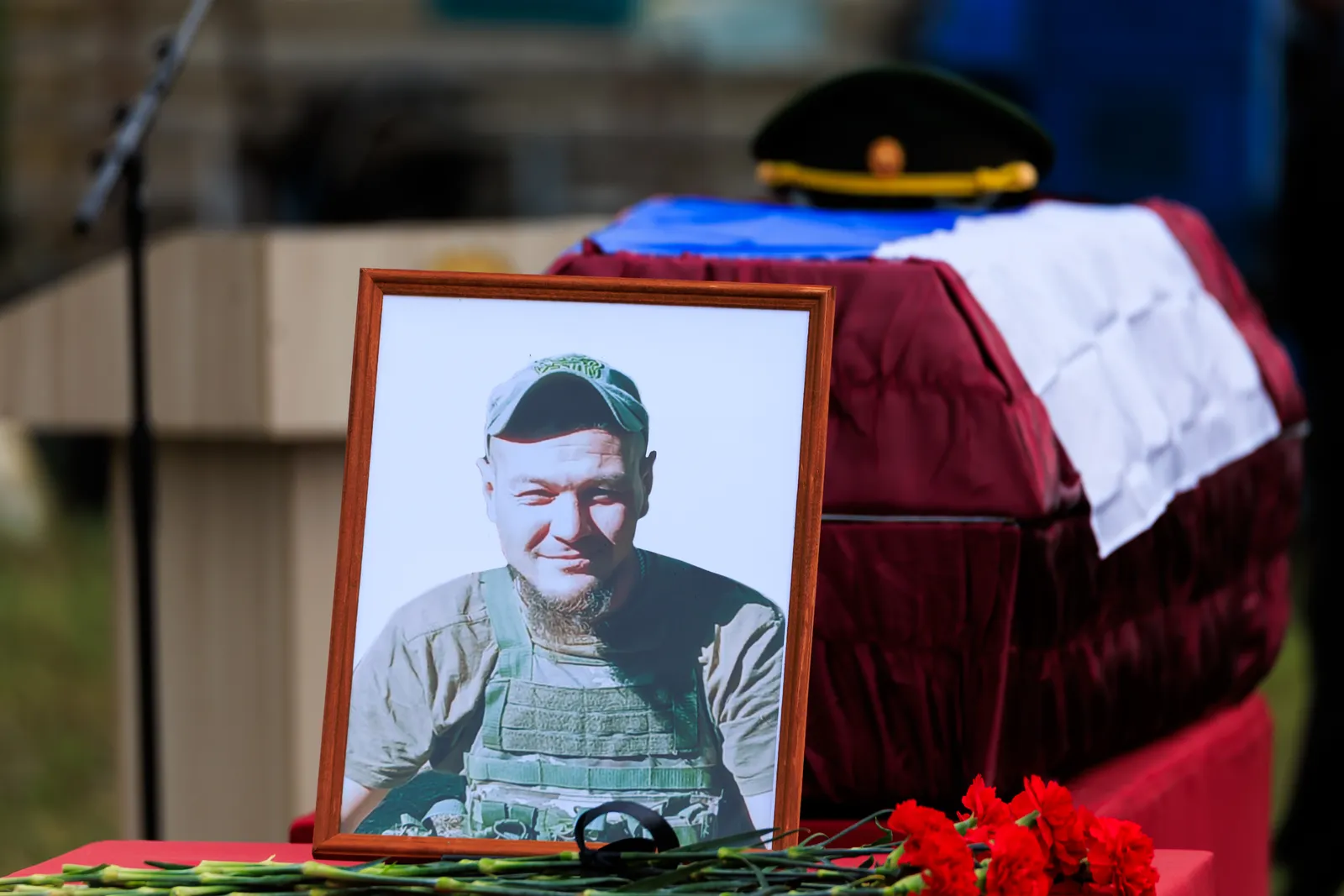Светлая память героям Отечества