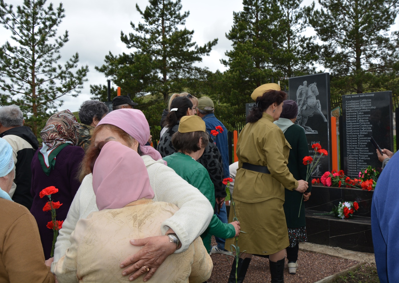 Светлой памяти своих односельчан