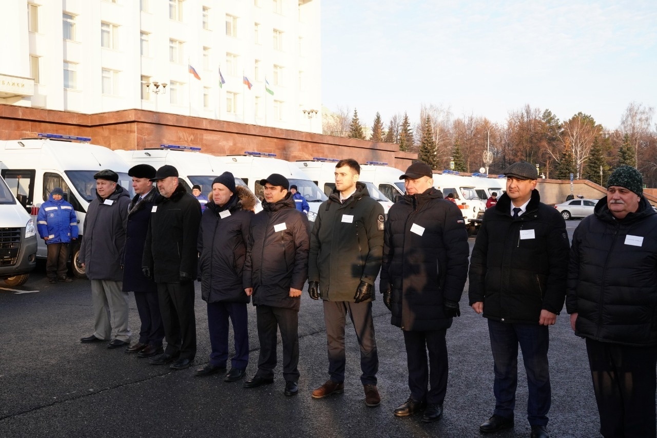 Больницы Башкортостана получили 18 новых автомобилей скорой помощи