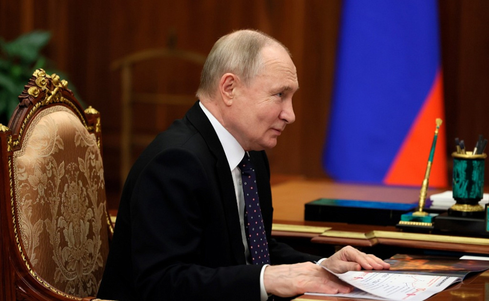 Радий Хабиров рассказал Владимиру Путину о выполнении социальных обязательств в регионе