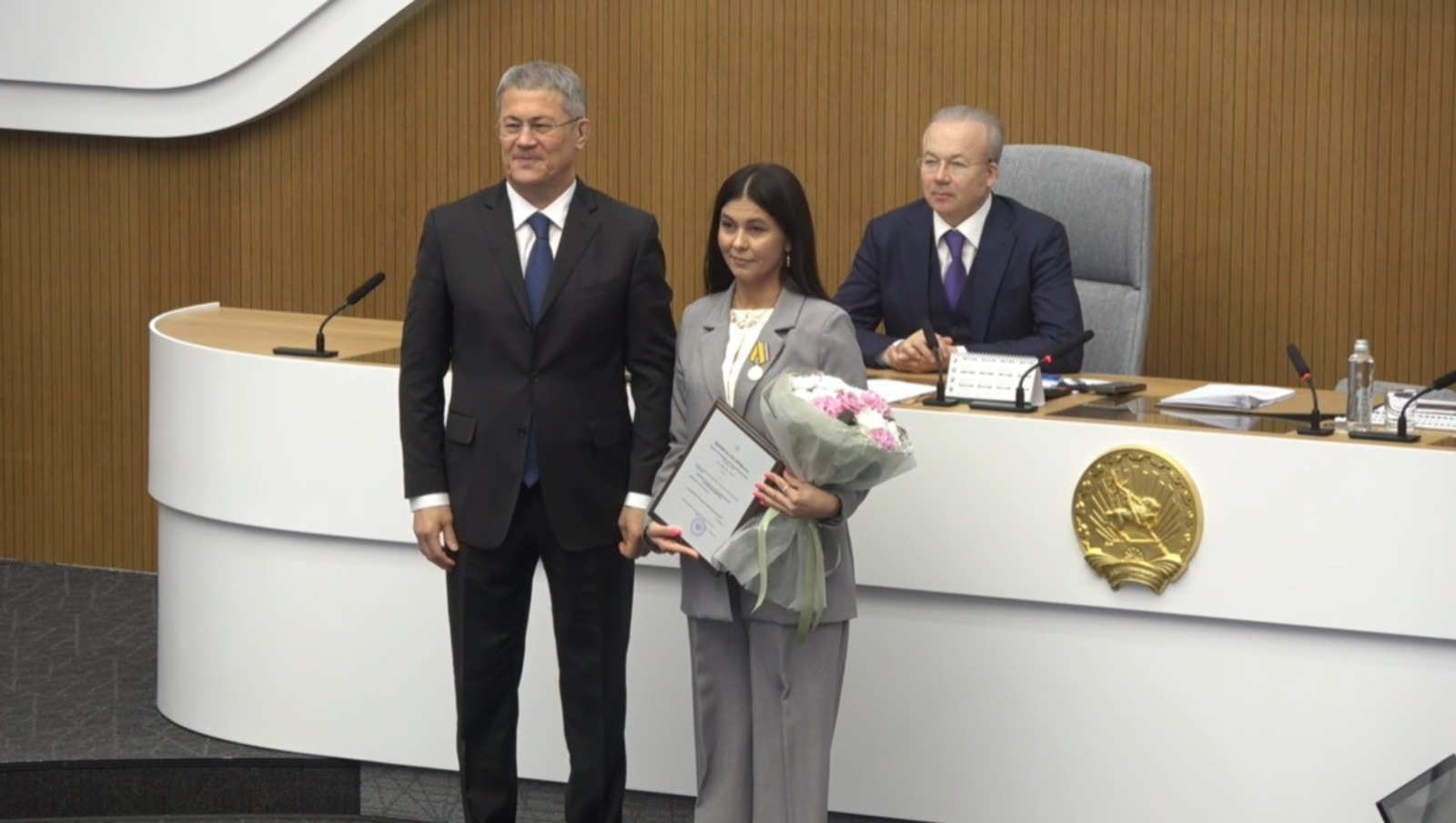 Волонтёр из Башкирии получила медаль Министерства обороны РФ