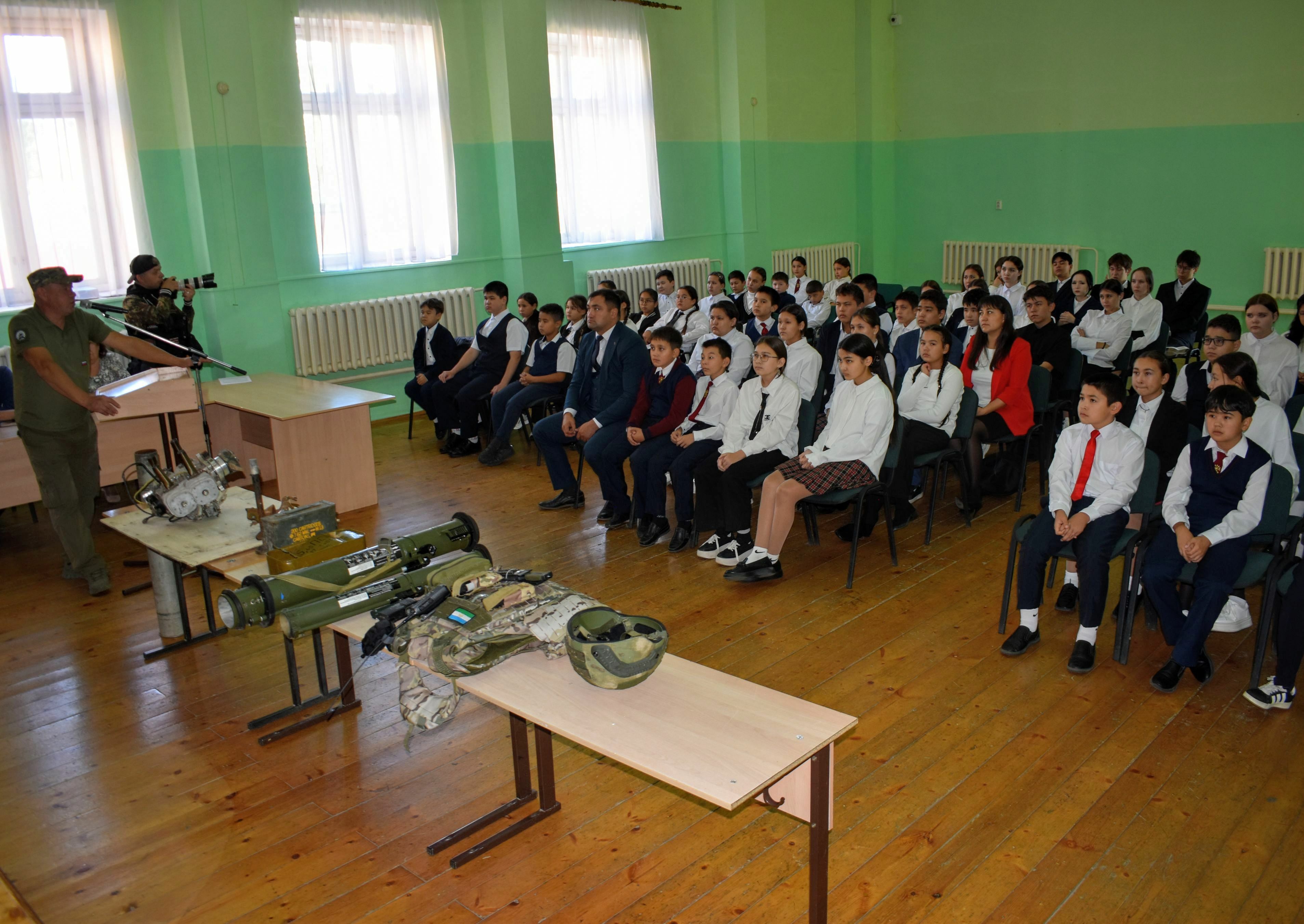 Урок мужества провели в Зилаирской гимназии