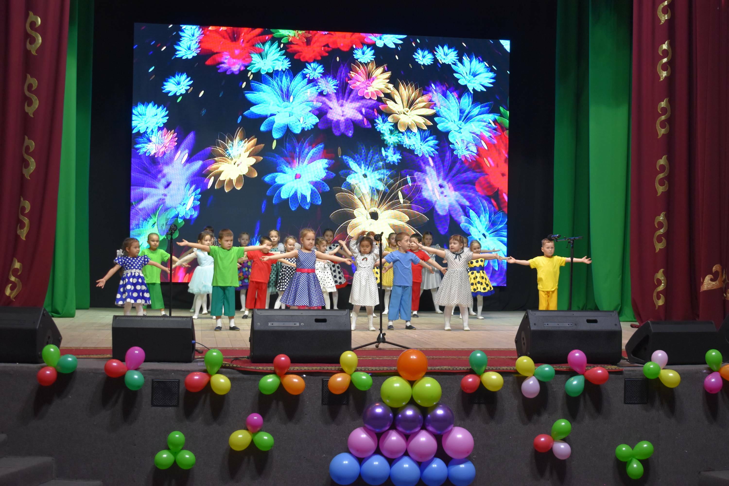 В Зилаире провели фестиваль-конкурс «Я, ты, он, она – вместе целая страна»