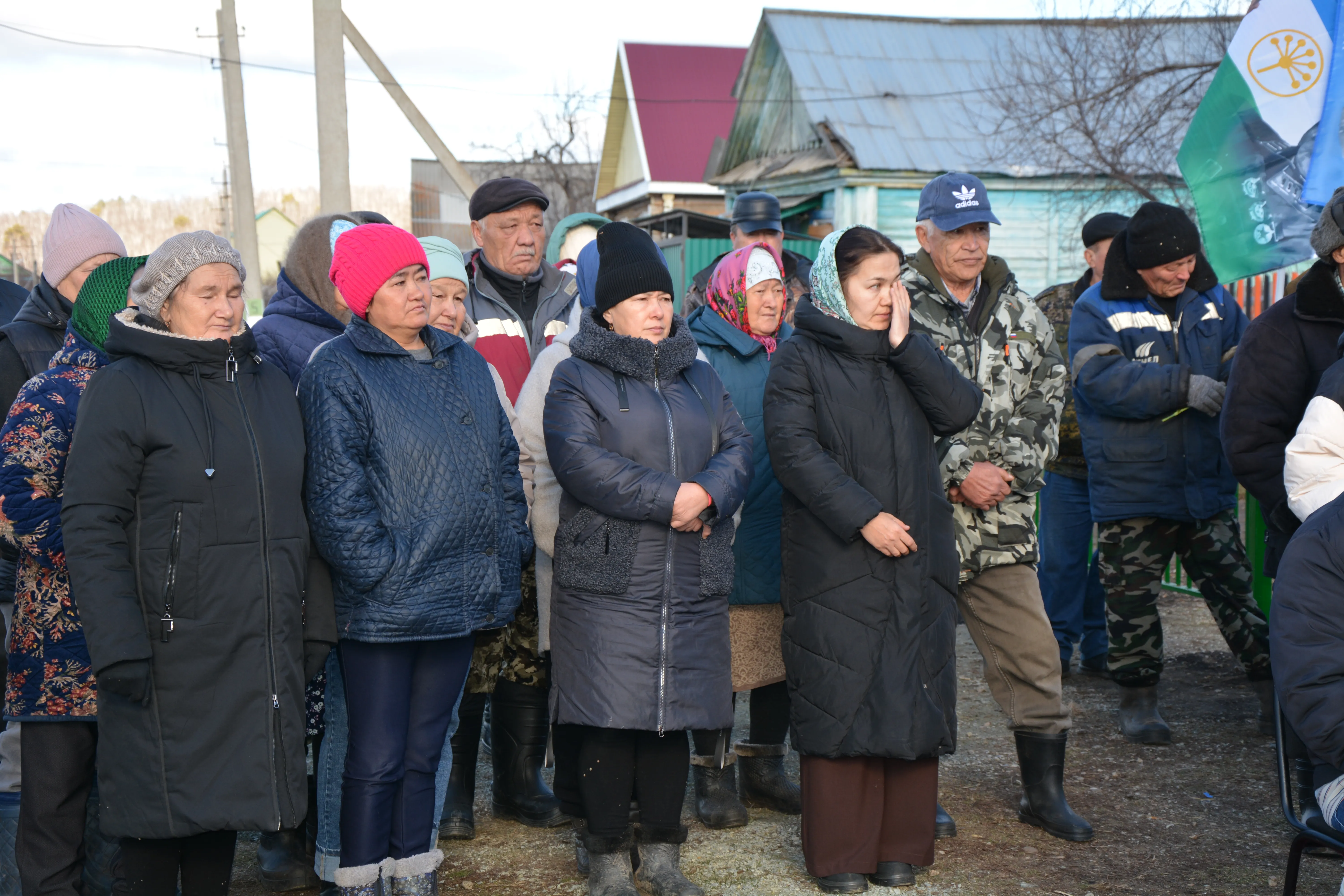 Земля родная приняла героя