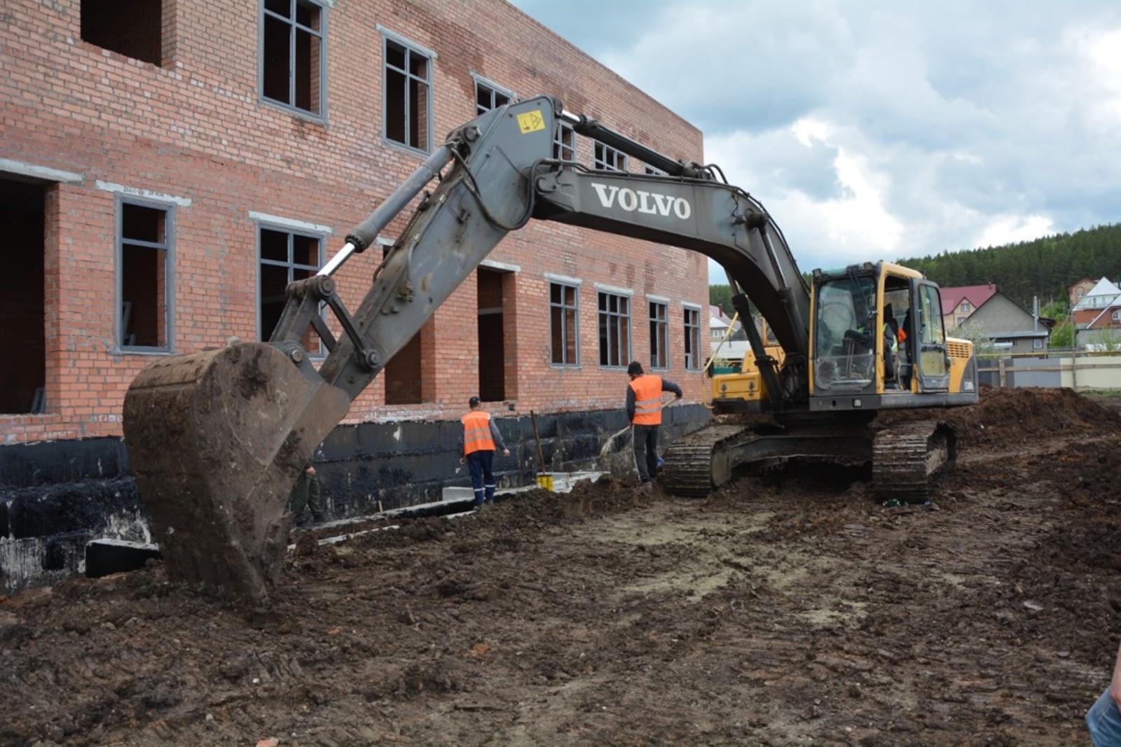 В Башкирии в рамках нацпроекта строят шесть поликлиник