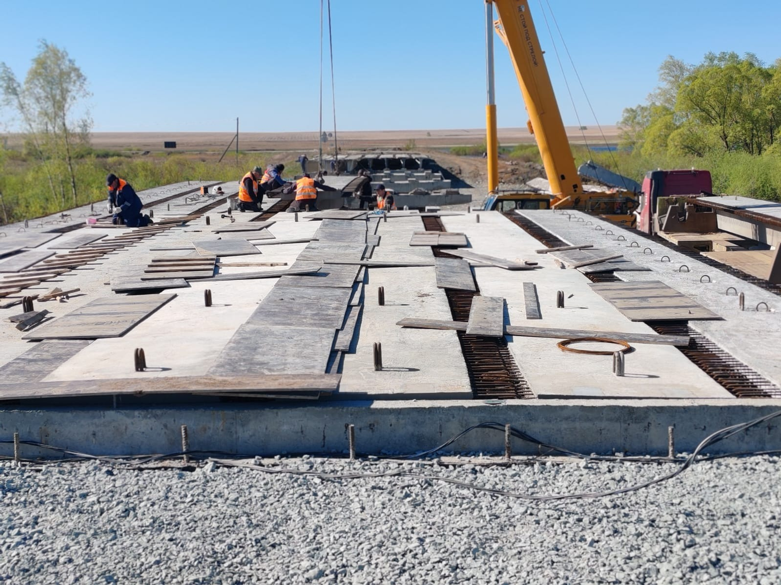 В Башкирии ремонтируют мост у границы с Оренбуржьем