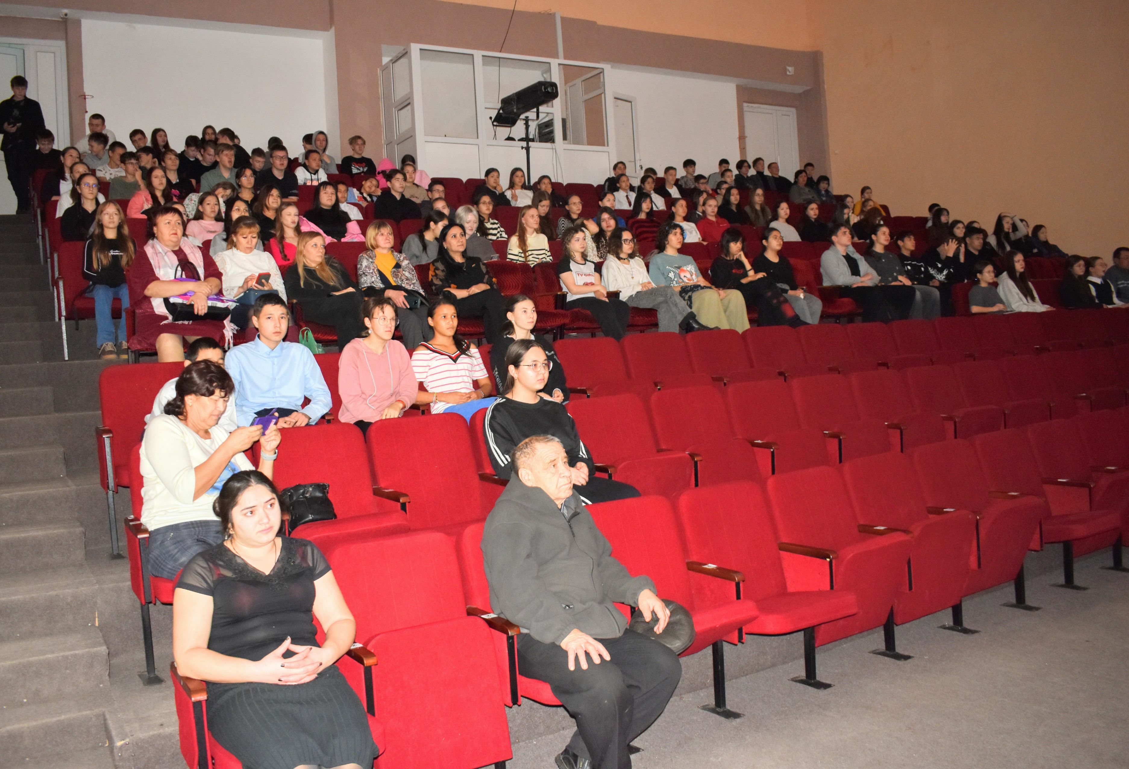 Проект "Фабрика картин" в Зилаире