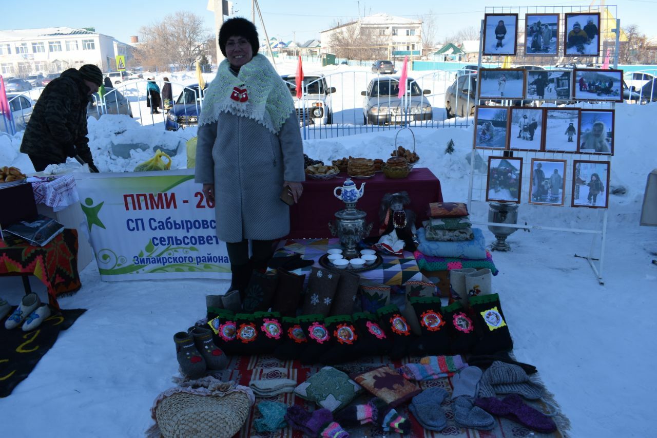В с.Матраево  провели смотр-конкурс "Ай, да валенки!"