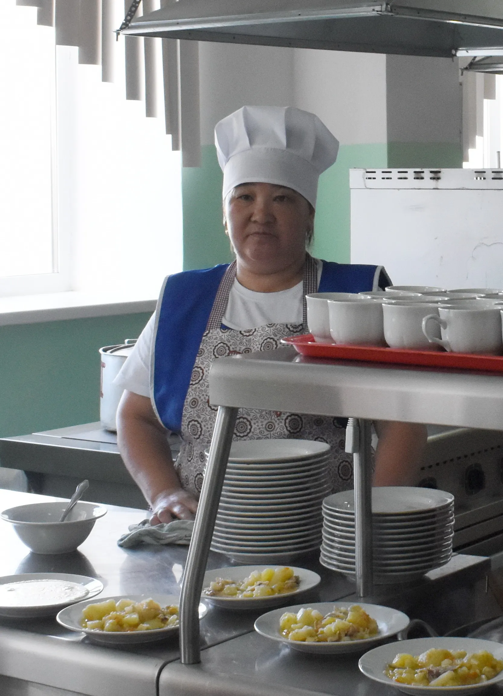 Как организуется питание в Зилаирской средней школе?
