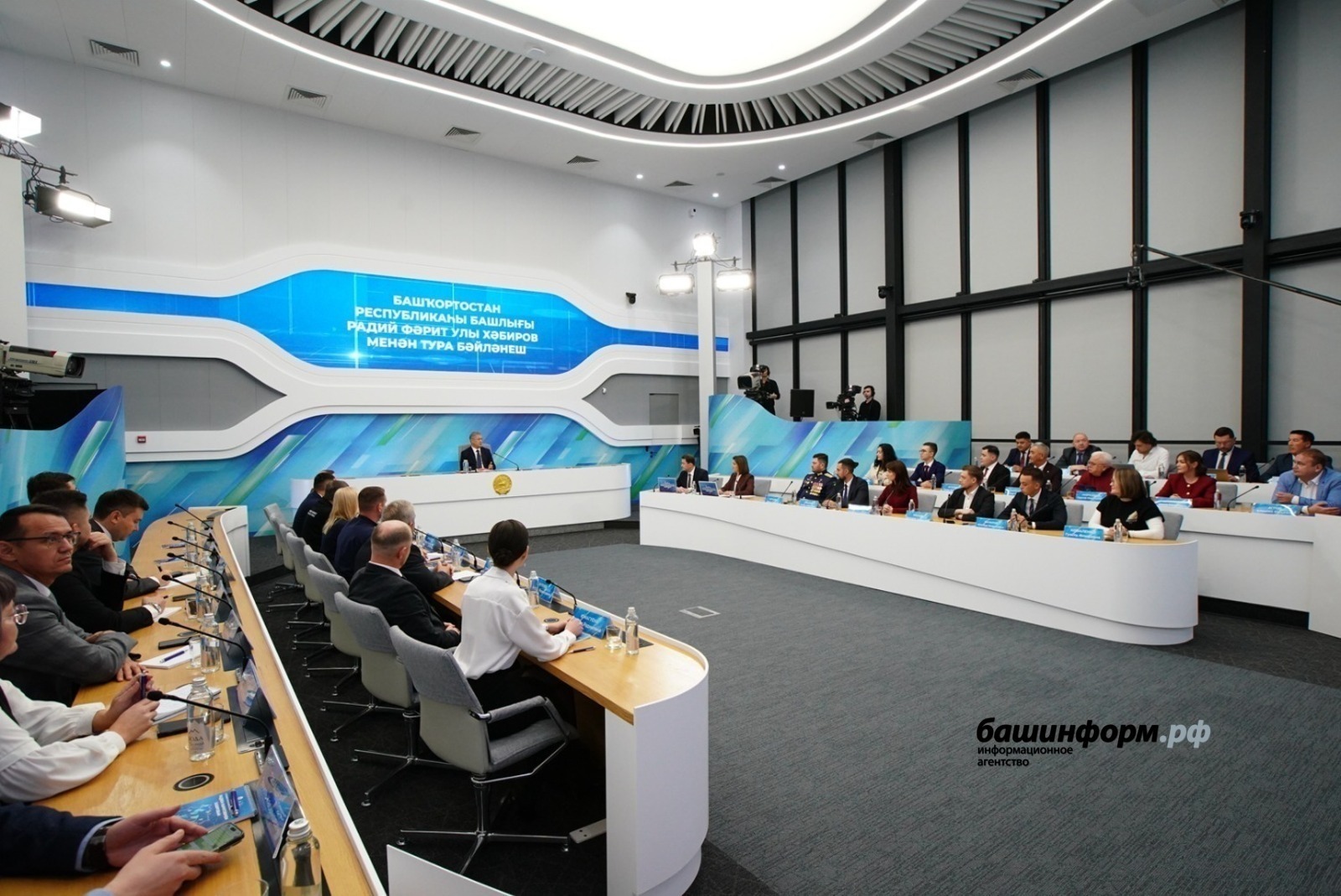 Политологи высказали свои мнения о Прямой линии Главы Башкирии