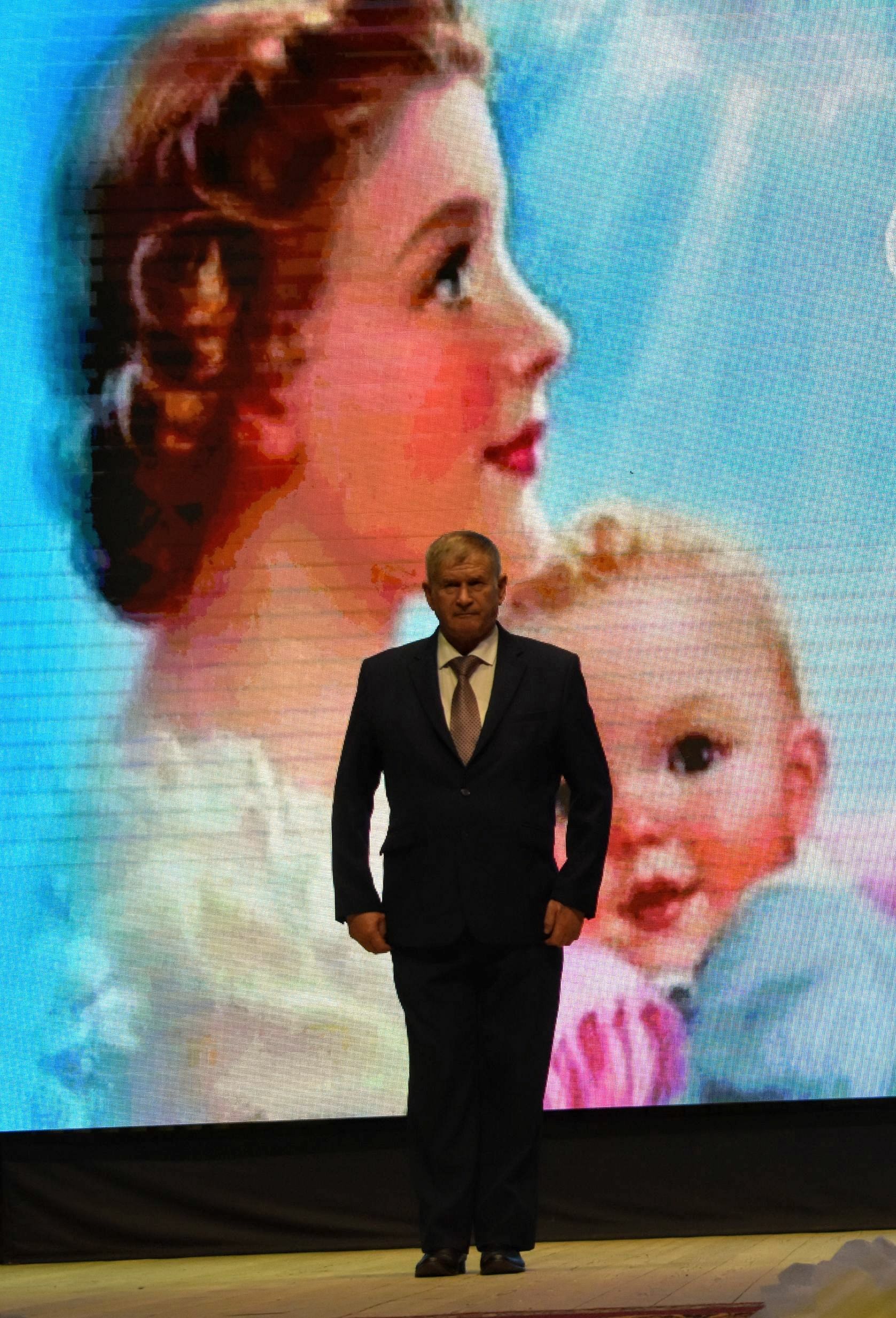 В Зилаире провели концерт ко Дню матери