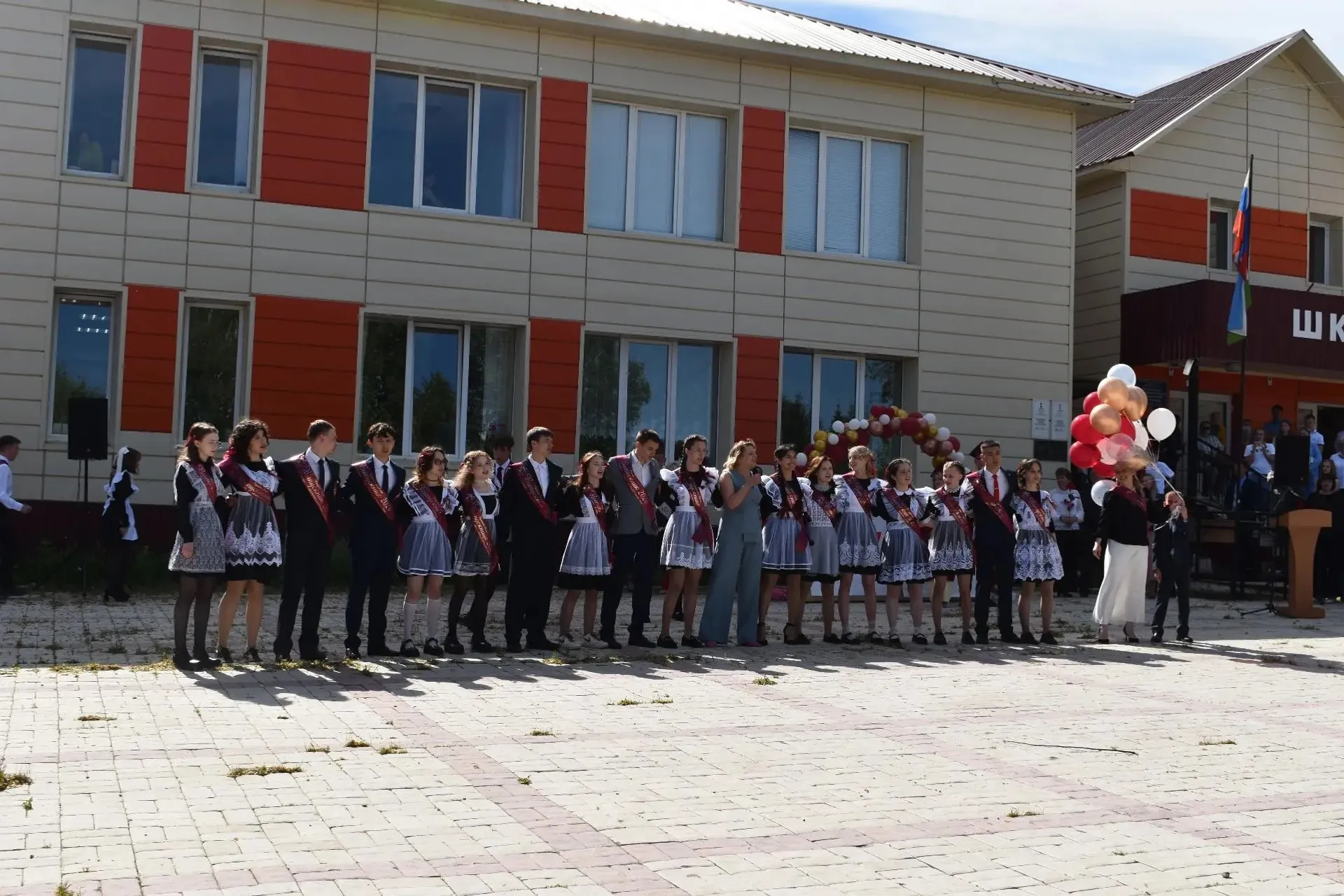 Последний звонок прозвенел в Зилаире!