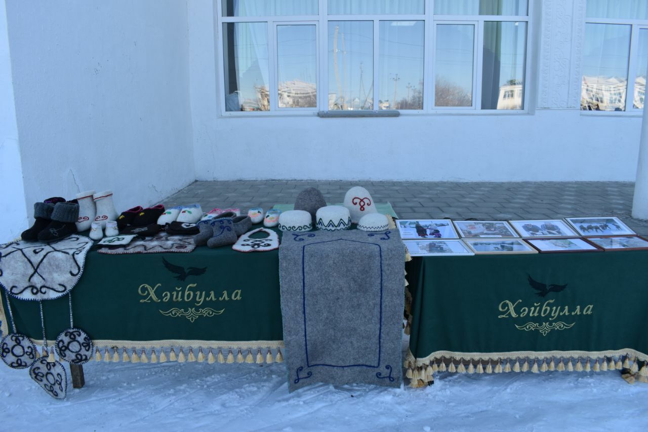 В с.Матраево  провели смотр-конкурс "Ай, да валенки!"