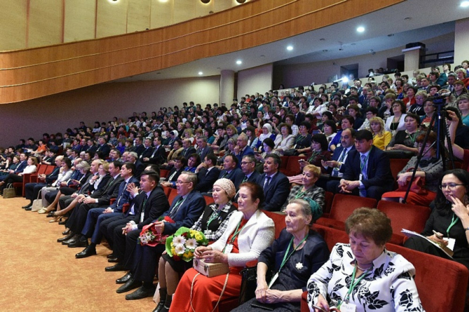 Делегация района участвует во II Всероссийском съезде учителей башкирского языка