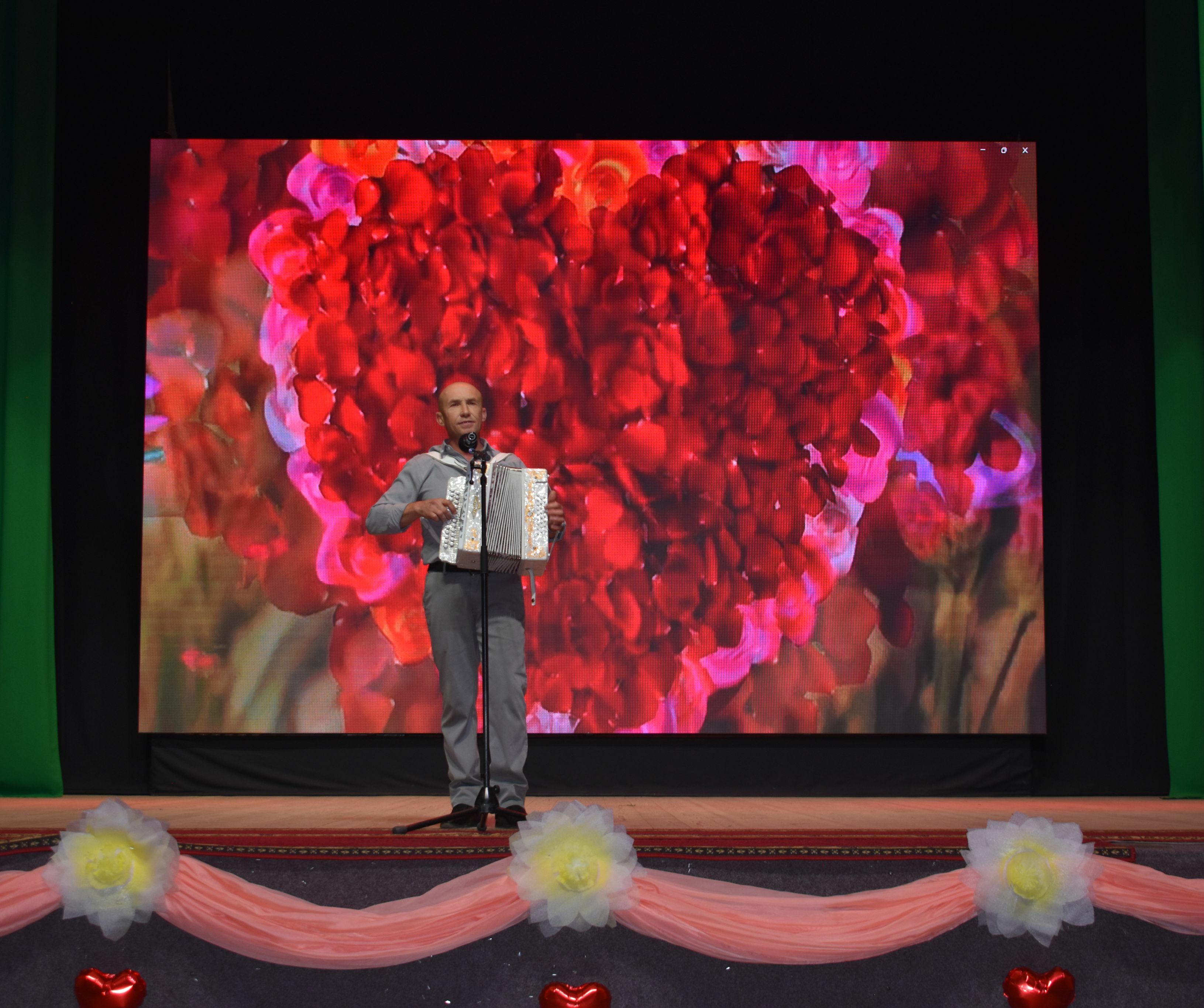 В Зилаире провели концерт ко Дню матери