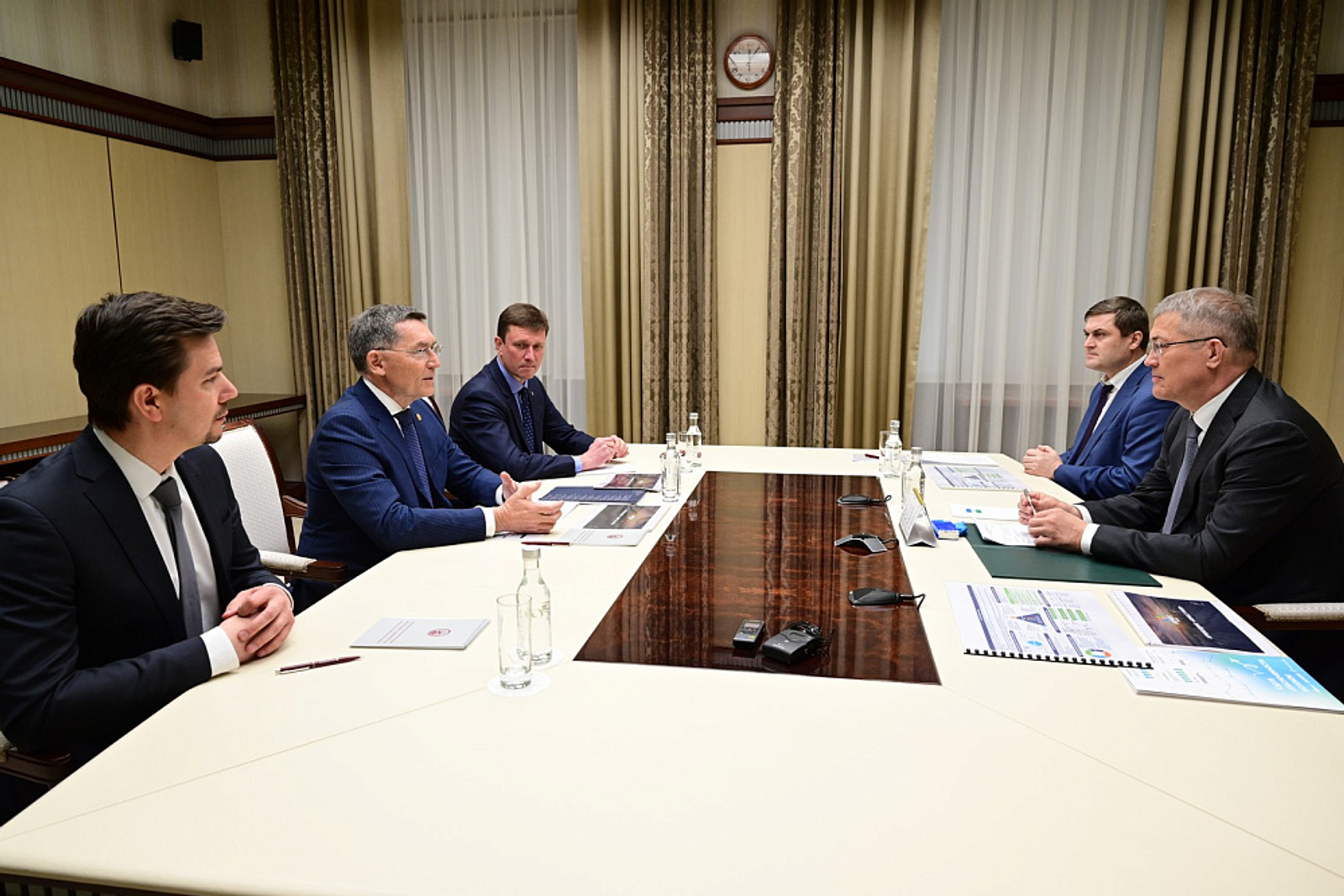Рабочая встреча с управляющим холдинга «КОМОС ГРУПП» Андреем Шутовым