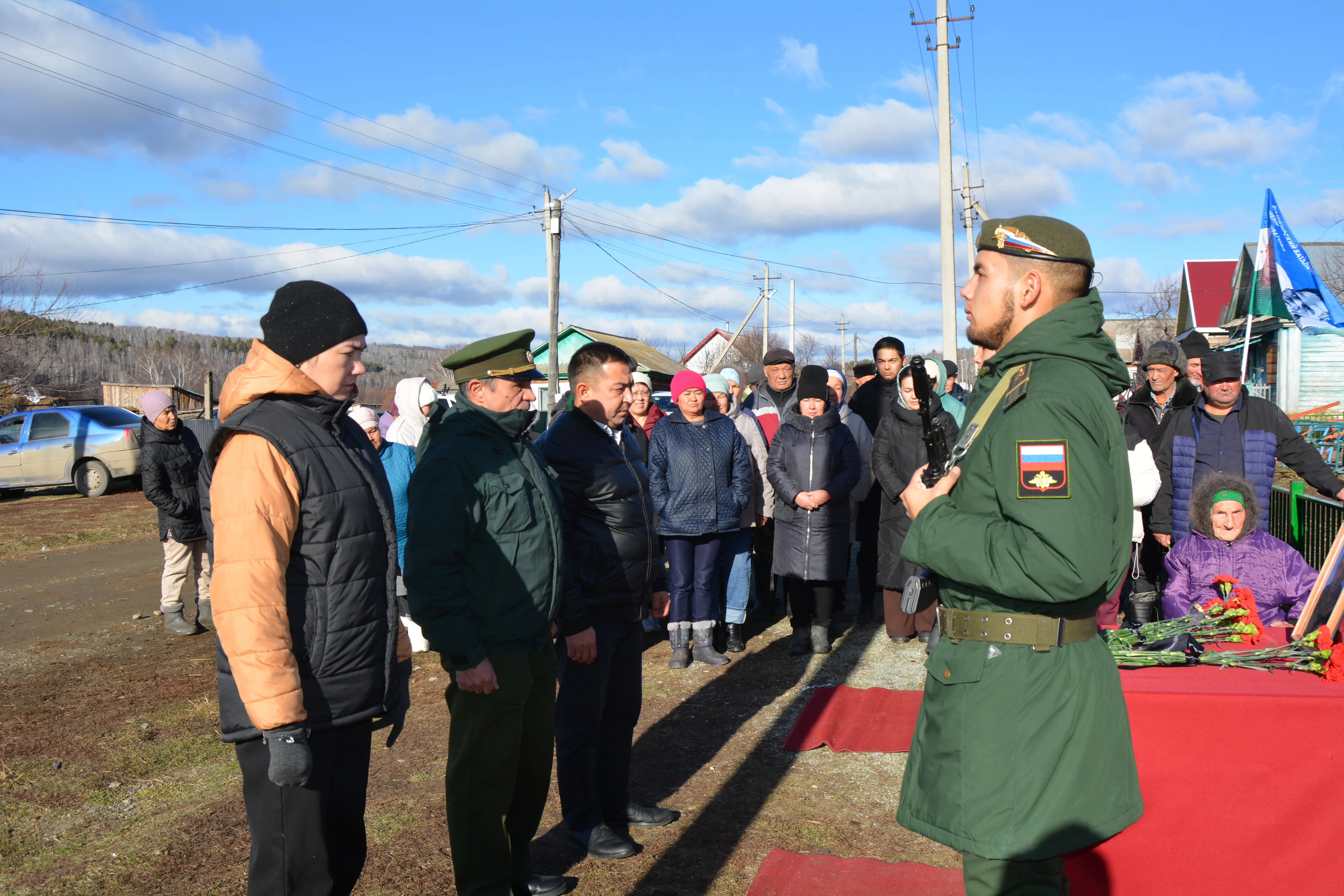 Земля родная приняла героя